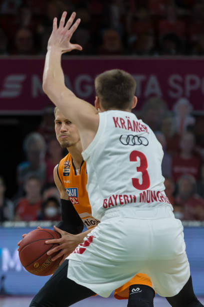 也向世界展 也向世界展